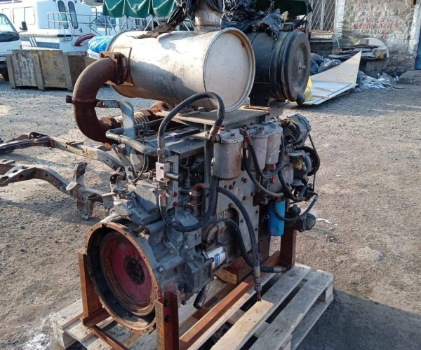 Двигатель Deutz BF6M-1013E дизельный, для спецтехники, бывший в употреблении